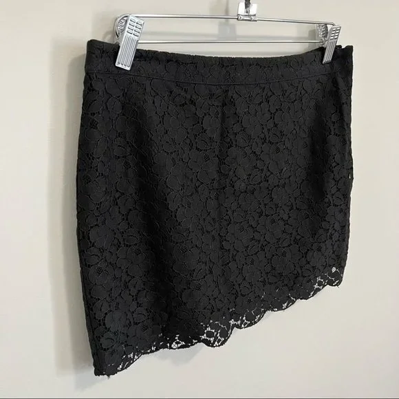 Aritzia Talula Black Lace Mini Skirt - Picture 4 of 10